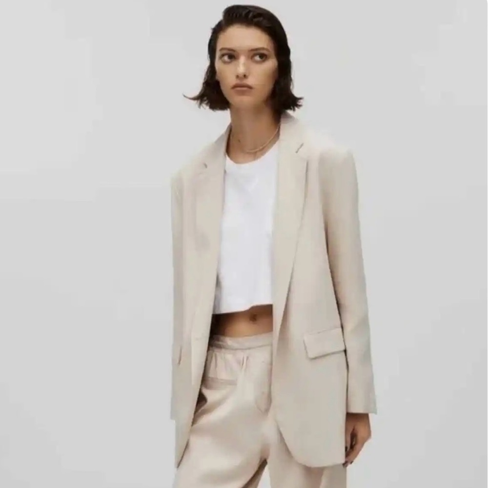 ZARA - WOMAN OVERSIZED SATIN EFFECT BLAZER KAIA X ZARA
